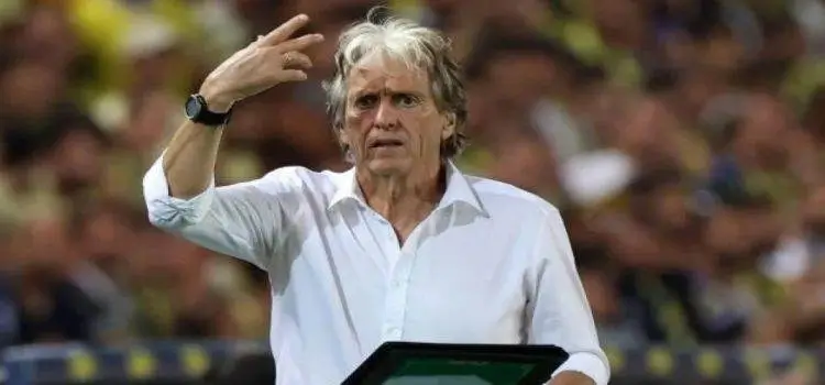 Maça saatler kala Jorge Jesus kararını değiştirdi! 