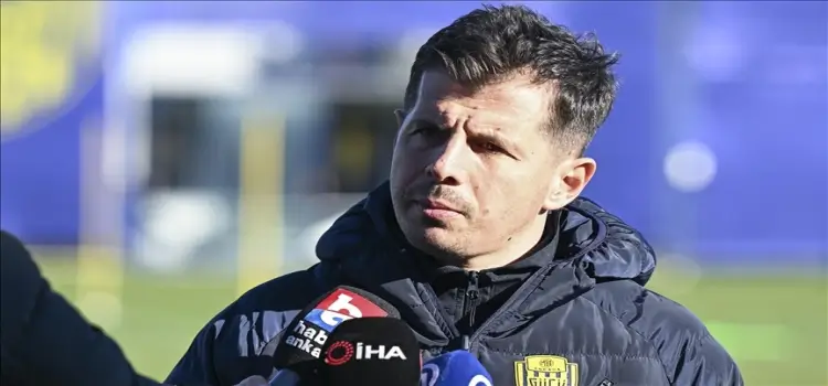 Emre Belözoğlu'nun ilk transferi Fenerbahçe'd'en