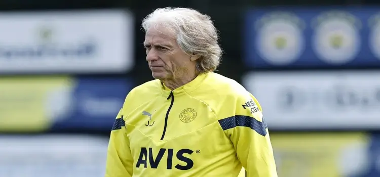 Jorge Jesus, İstanbulspor maçı ilk 11'ini belirledii