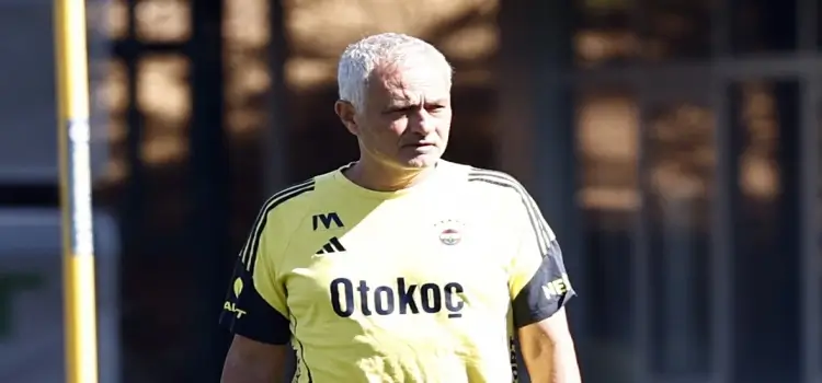 Mourinho, Kocaelispor maçı ilk 11'ini belirledi! 4 futbolcuyu birden...