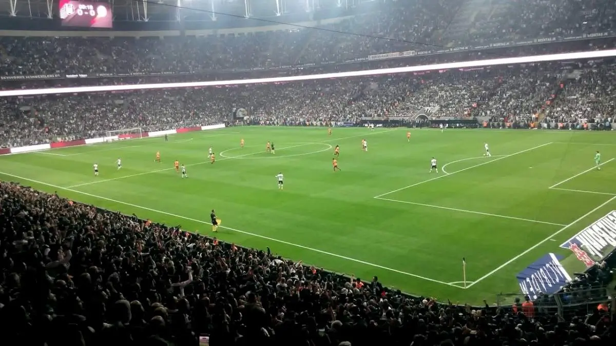 Futbolda Başlama Vuruşu Nedir?