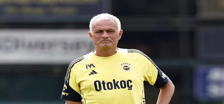 Jose Mourinho, Feyenoord maçının ilk 11'ini belirledi! Hocam keşke oynatmasaydın onu...