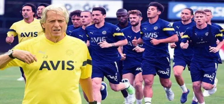 Jorge Jesus'un futbolcularla yaptığı toplantı sona erdi! Beklenen karar çıktı