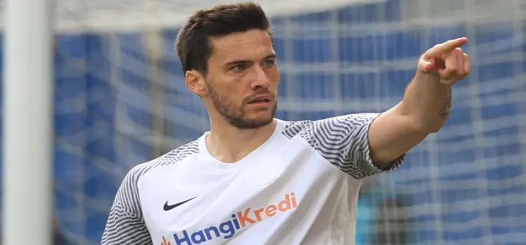 Umut Nayir'dan çıktığı ilk maçta inanılmaz gol