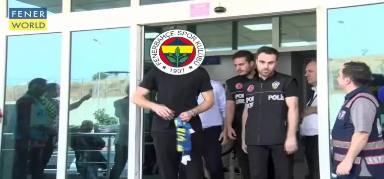 Yıldız futbolcu kulübünden ayrıldı Fenerbahçe için İstanbul'a geliyor!