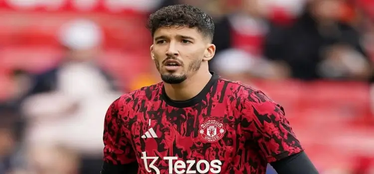 Manchester United'dan Altay Bayındır'a büyük şok