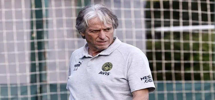Jorge Jesus, derbi ilk 11'ini belirledi!