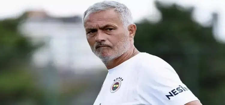 Mourinho'dan bomba karar! 3 futbolcuyu yedeğe çekiyor...